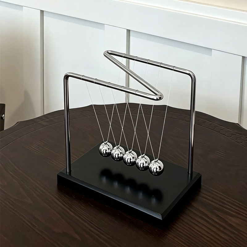 N Shaped Newton's Cradle Balan - Office Tech 评论和价格